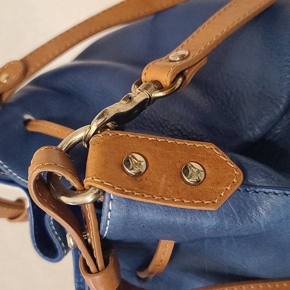PIKOLINOS Blue and White Genuine Leather Shoulder Bucket Bag - Picture 8 of 16